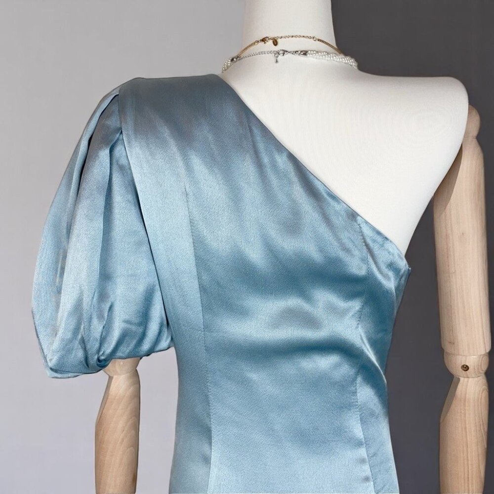 NWT Elliatt Satin Ruched Julianne Dress in Stoneblue - Picture 4 of 10